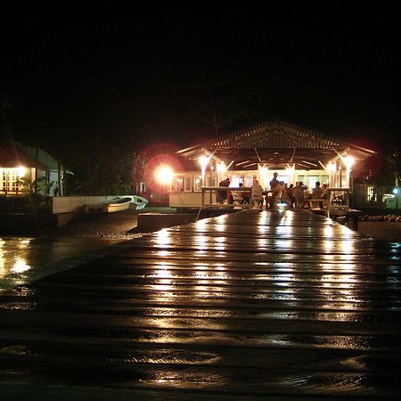 Driftwood Resort Alotau Exterior photo